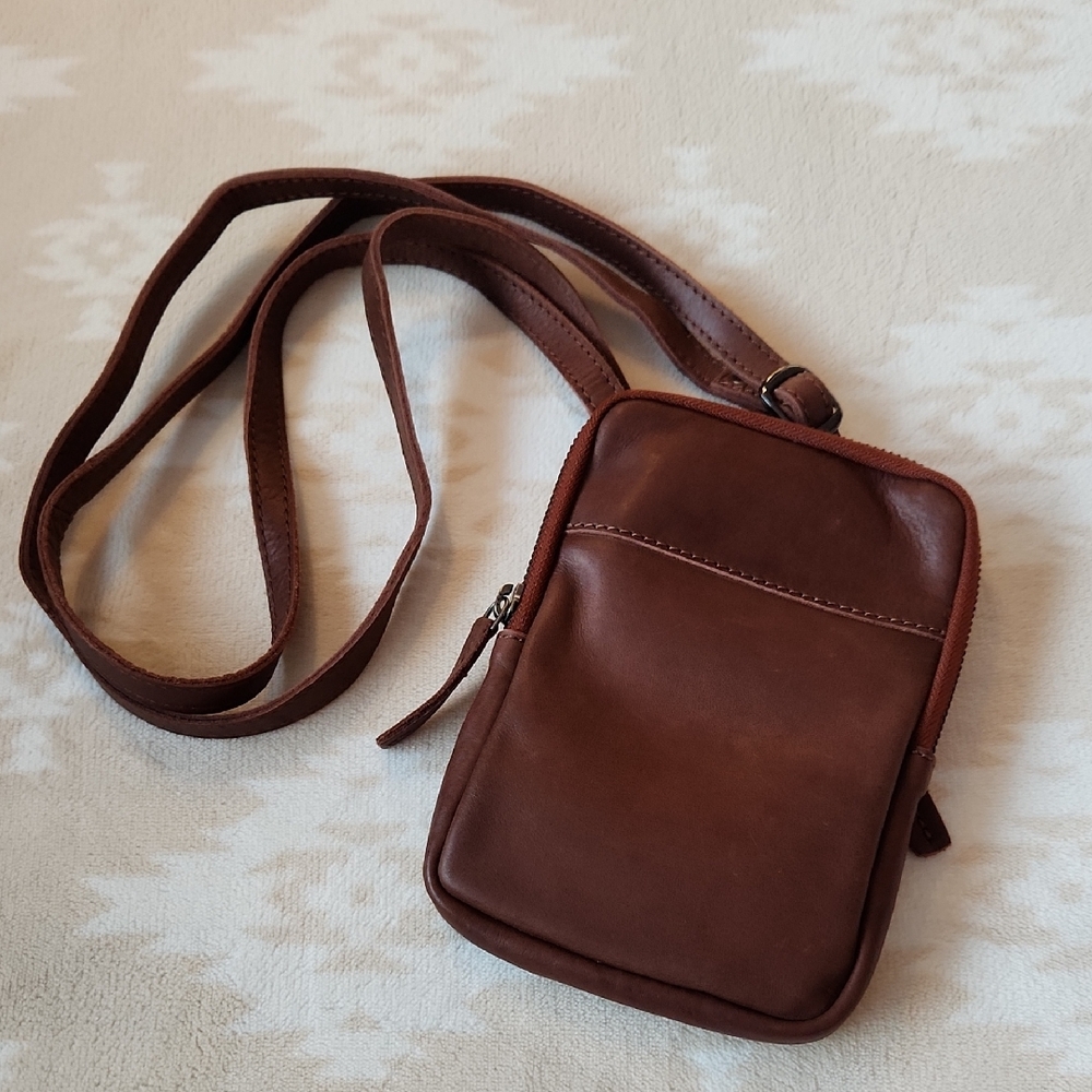 KEANN Ivy Phone Bag Wallet Nappa Leather Crossbody Bag Cognac